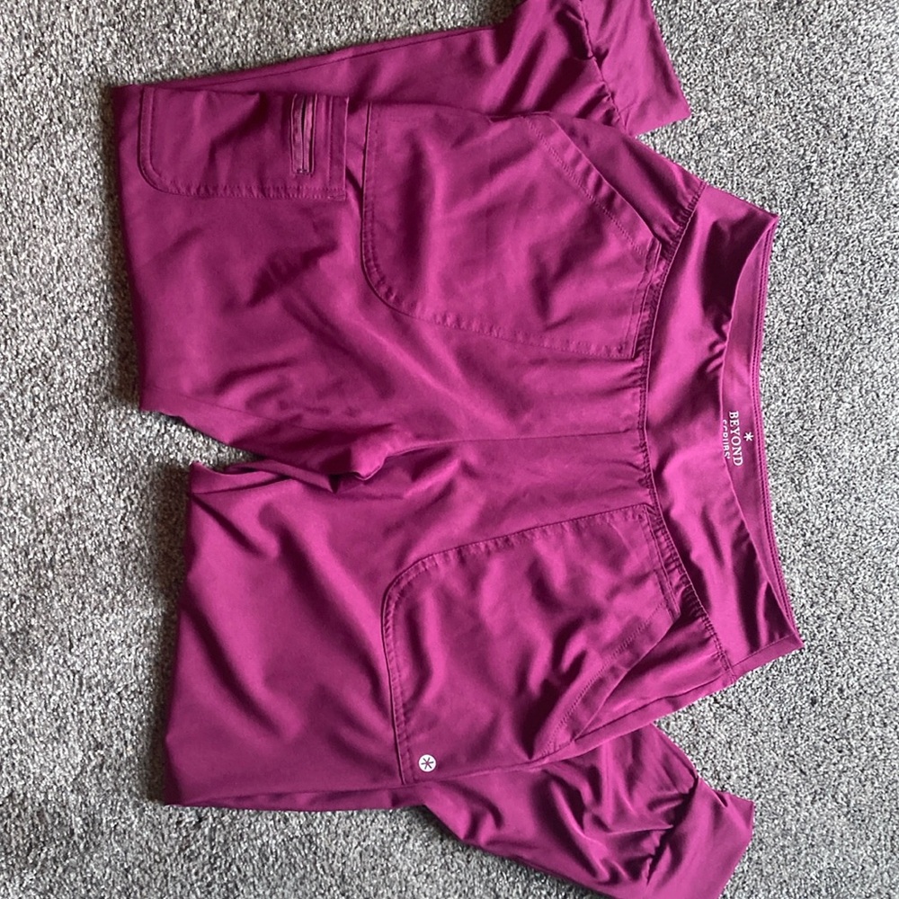 Beyond Scrubs joggers Small 5 pocket bottoms